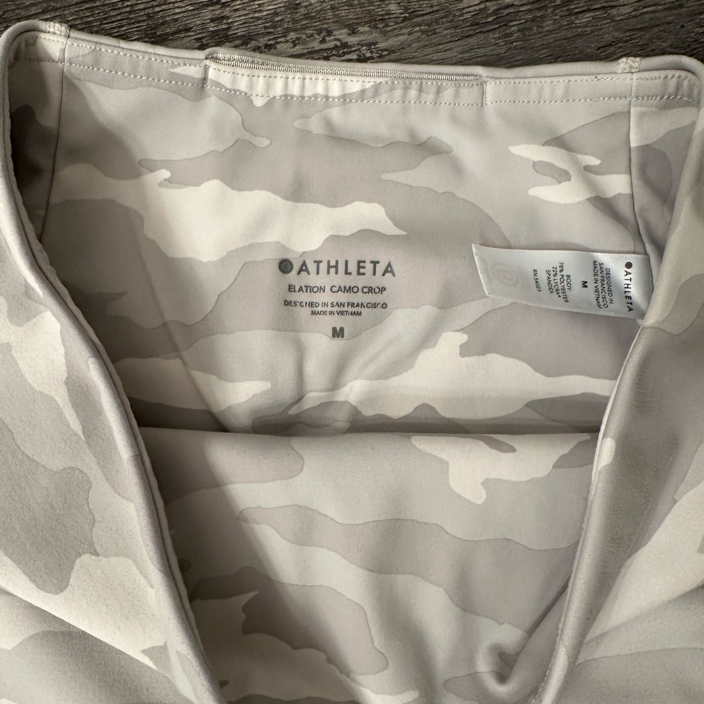 Athleta Medium Crop Gym Pants - Picture 4 of 4